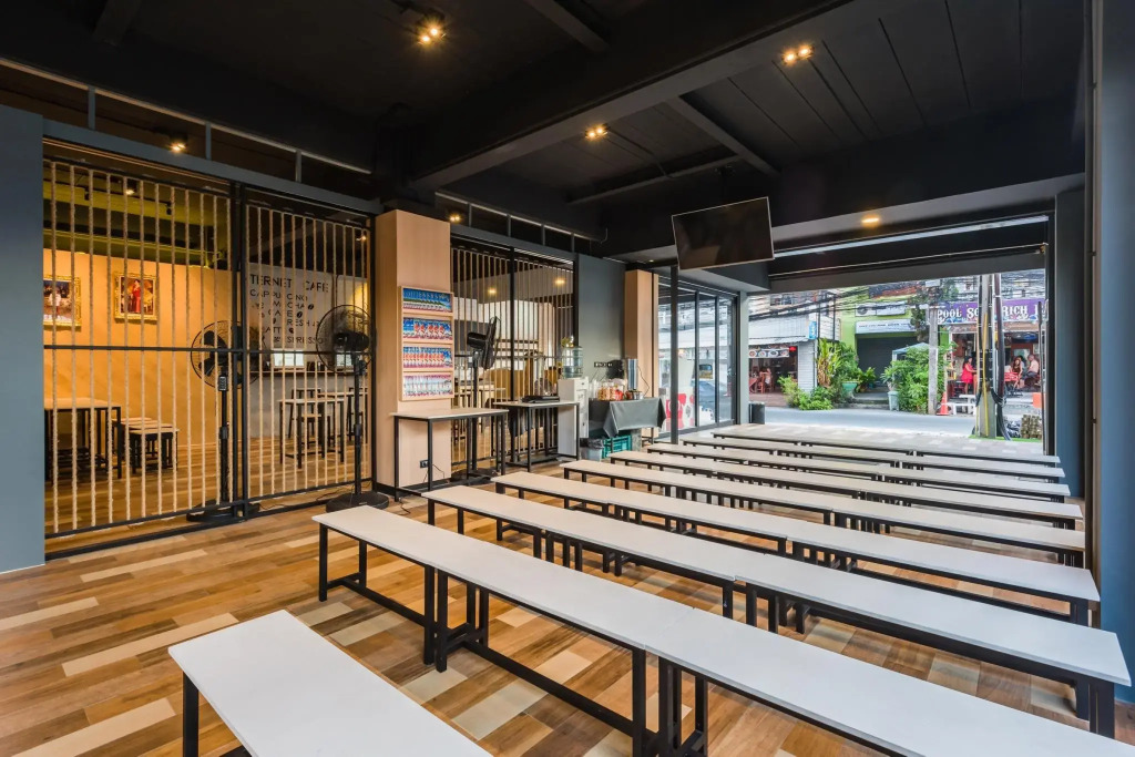 Phuket Marine Poshtel - SHA Plus