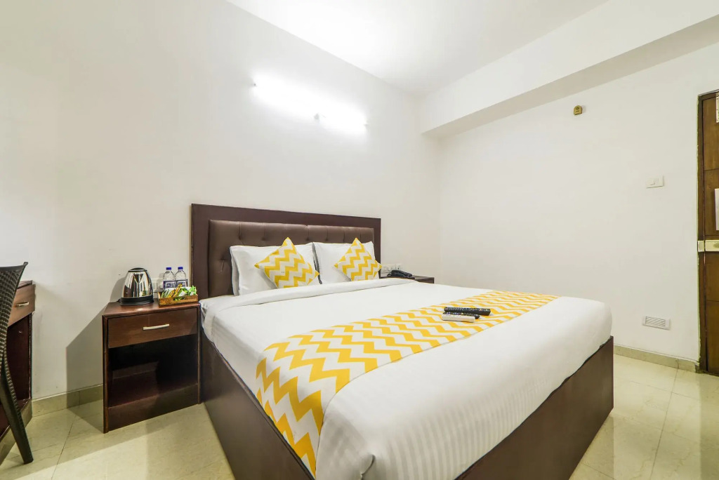 FabHotel Limestone Suites - Near Yashoda Hospitals, Somajiguda