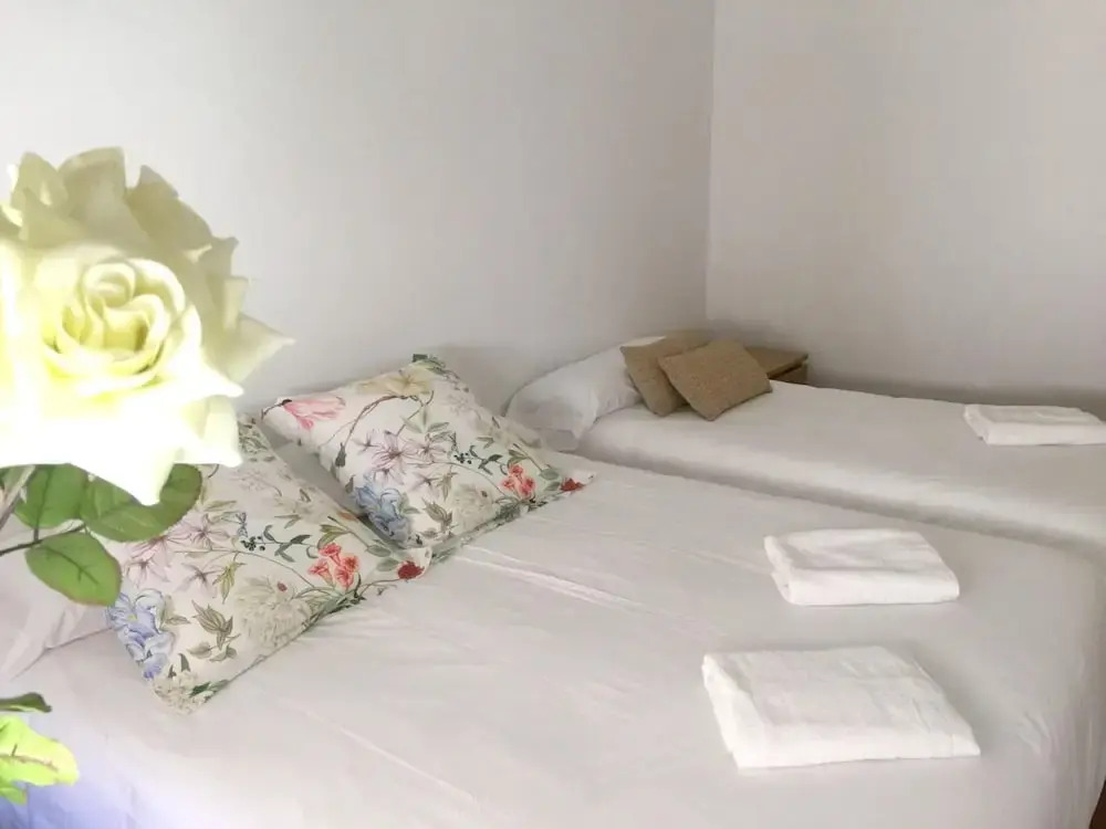 House With 3 Bedrooms in Las Eras, Alcalá del Júcar, With Furnished Terrace and Wifi