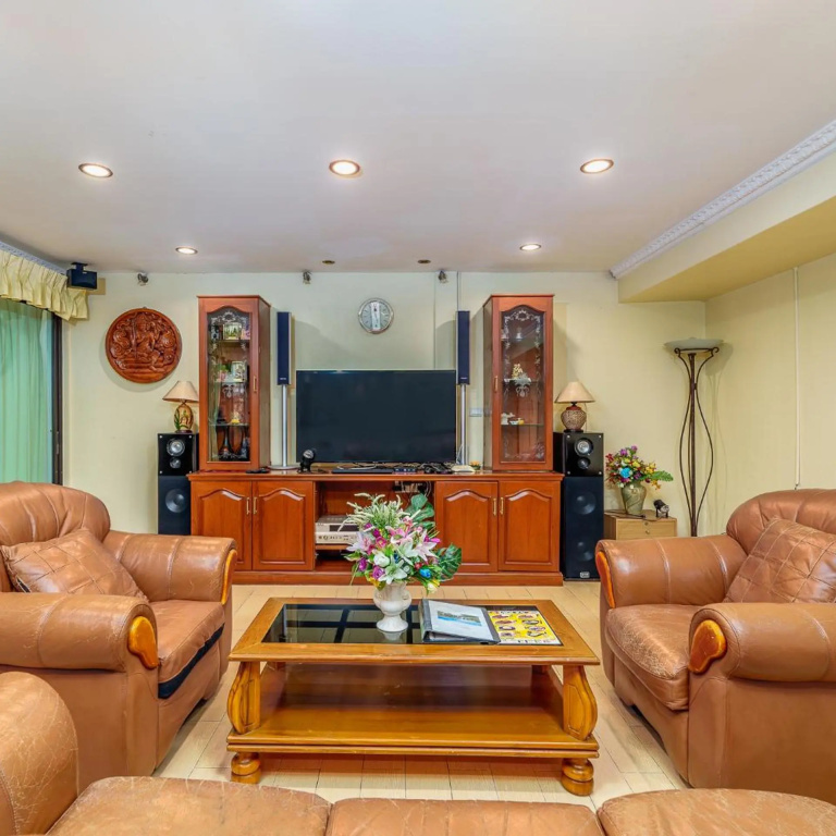 Villa Navin Beach Residence