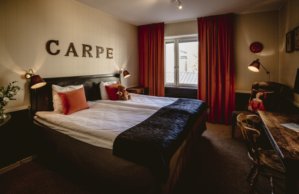Corner Hotel
