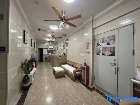 Yayuan Hostel