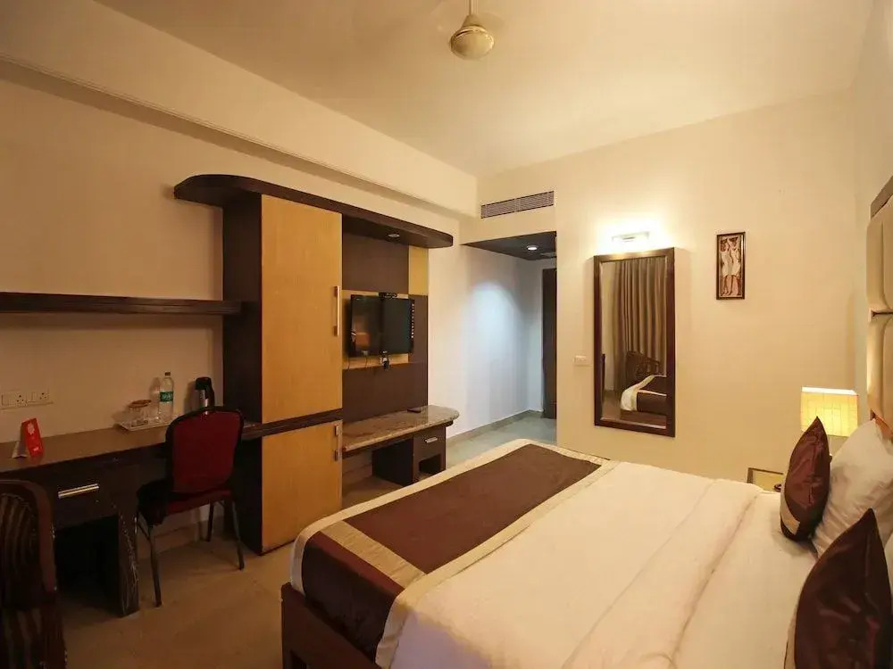 OYO 6438 Hotel Valley Plaza
