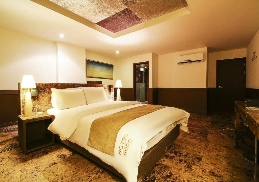 Dodo Tourist Hotel