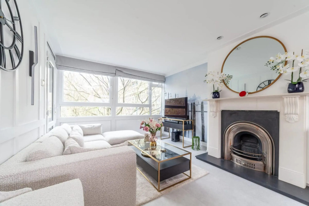 Excellent 3-bed Flat In Elephant Castle