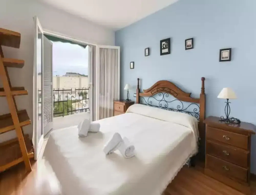 Les Gavines - Apartment In Denia. Free Wifi