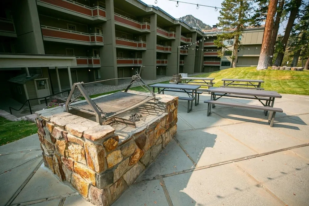 Summer Fun - SLOPESIDE 4BR/3BA with 3 Spas, Pool and Sauna - Perfect for Family and Friend Getaways All Year Round by RedAwning