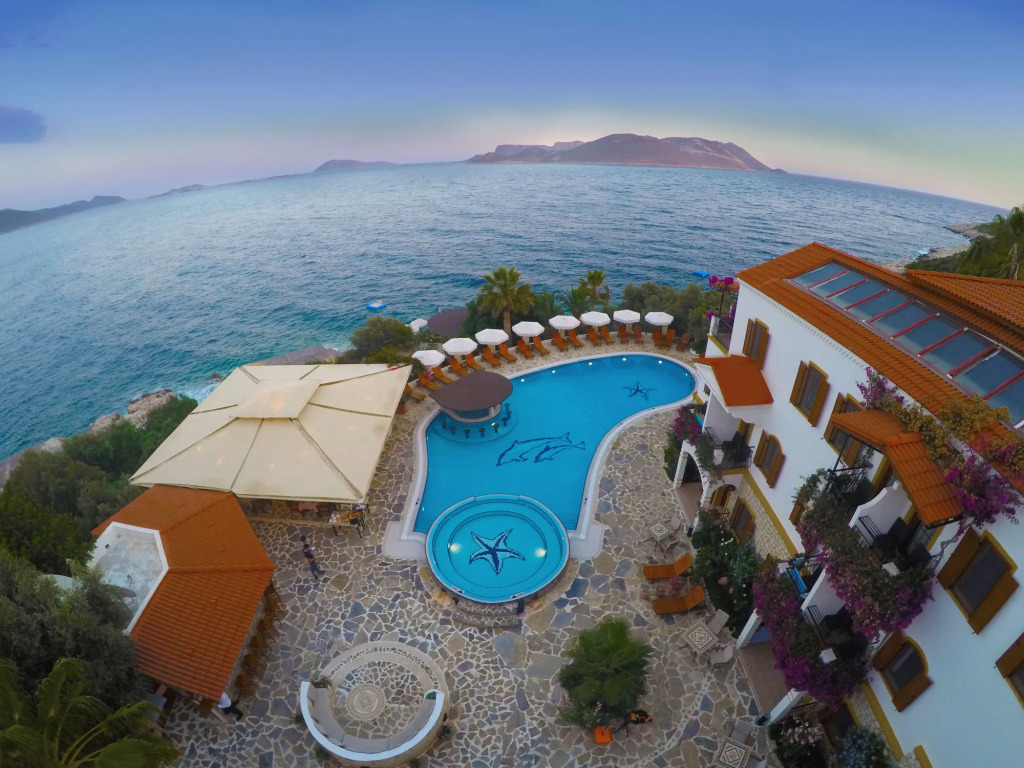 Hadrian Hotel