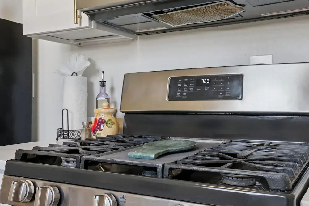 Stroll to the Dome Sleek 1BR Near Downtown