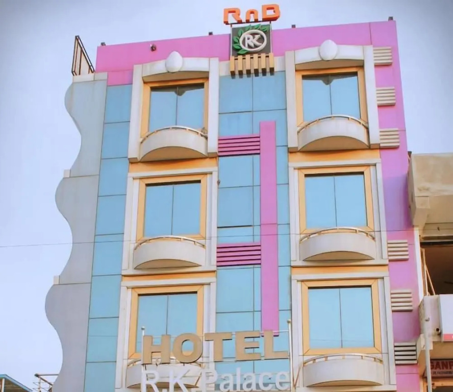 Hotel R K Palace - Simple Stay Royal Comfort