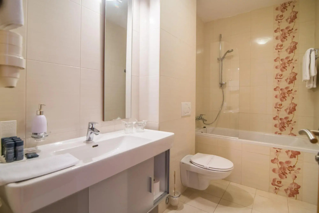 Mirca in Supetar With 7 Bedrooms and 6 Bathrooms