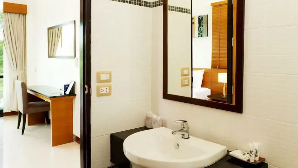 Khao Lak Blue Lagoon Resort