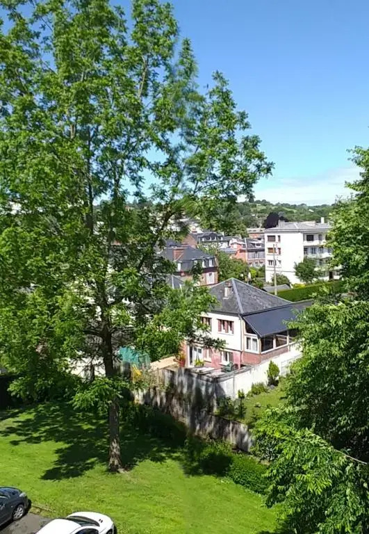 studio meublé, centre-ville