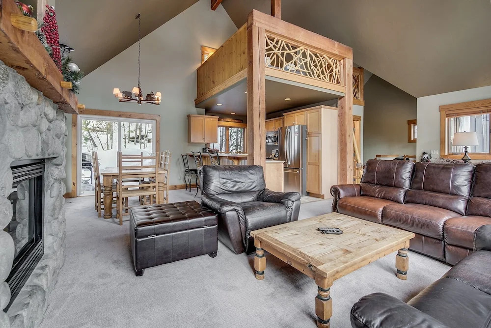 Cabin in the Pines 4