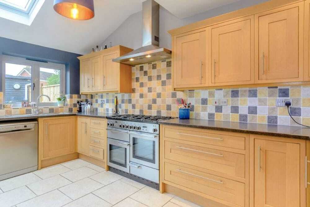 Perfect Bath Home With Parking