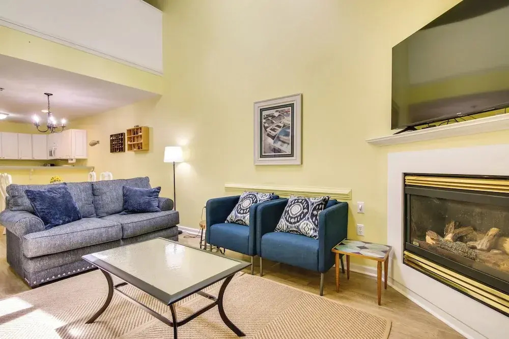Poolside Fun, Beach Walks! Ocean Pines Coastal Gem