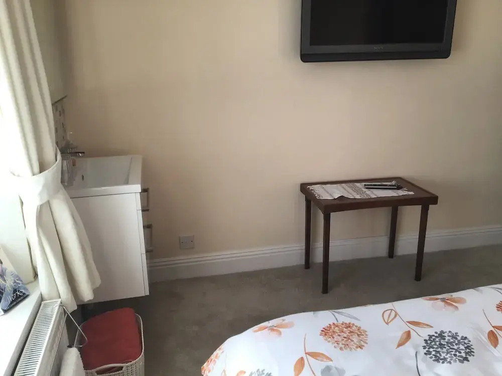 Drakewalls Bed And Breakfast