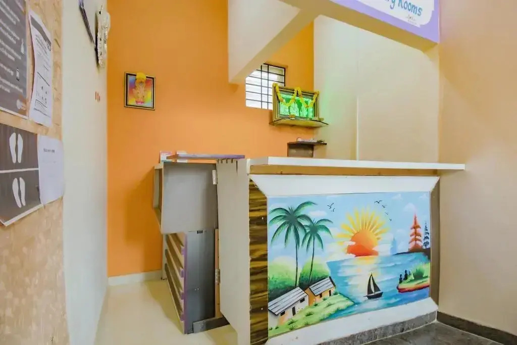 Hotel O P N K Suites