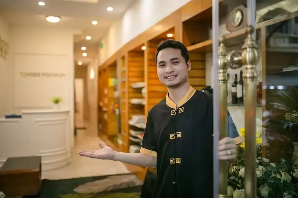 Tunger Premium Hotel & Travel