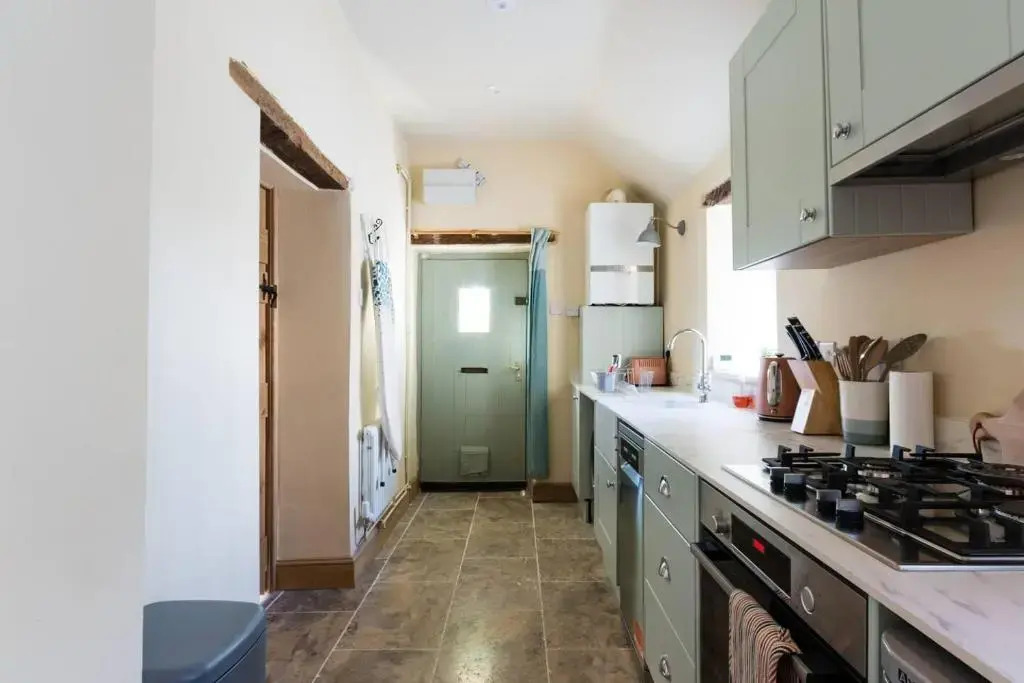 Lovely Cosy Stone Cottage in Tetbury, Cotswolds