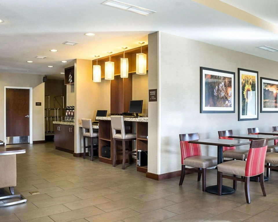 Comfort Suites Fargo Medical Center