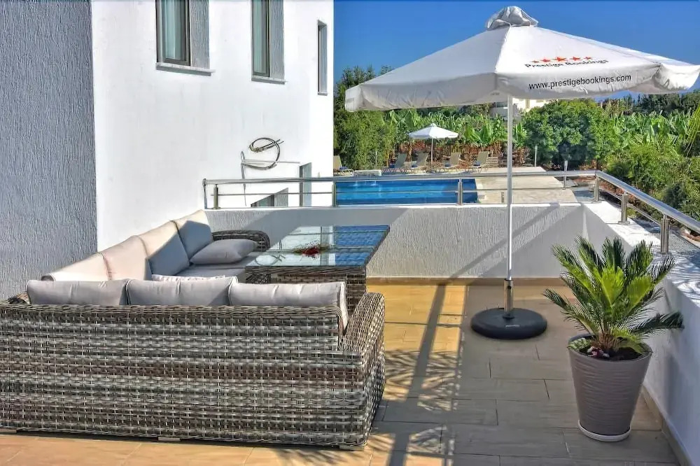 Oniros Villa