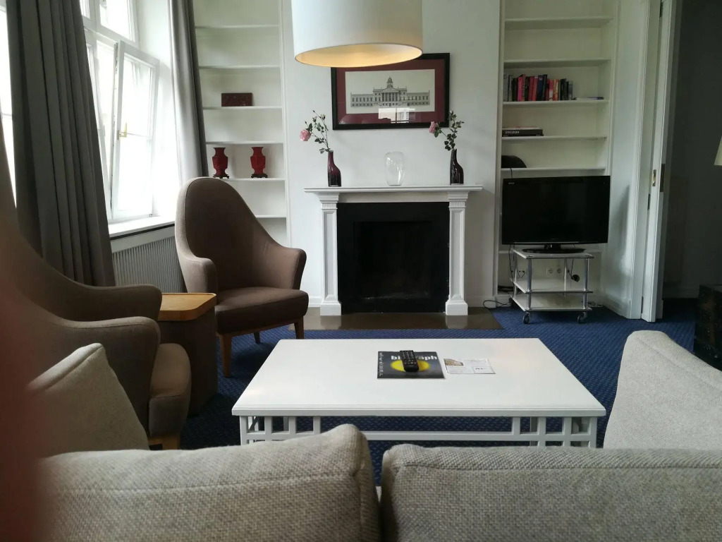 Living am Carlsplatz Apartment