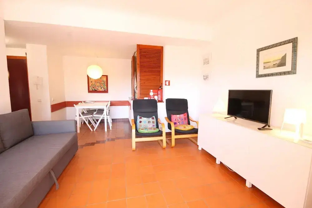 Sunny and Cozy Apartment by Lago Azul