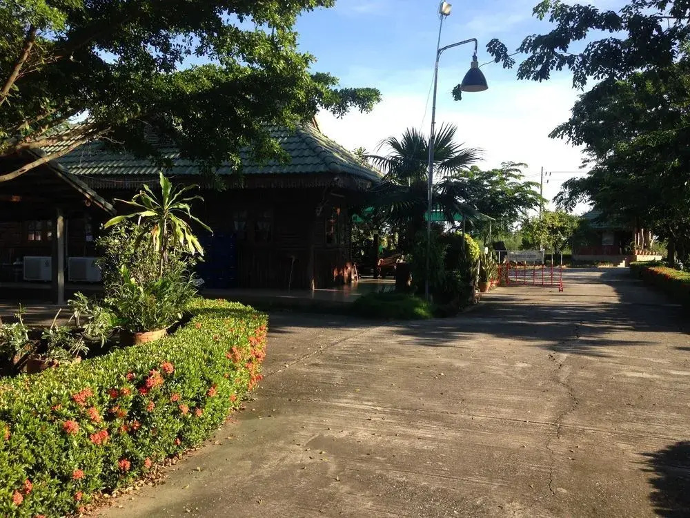 Sakthong Resort