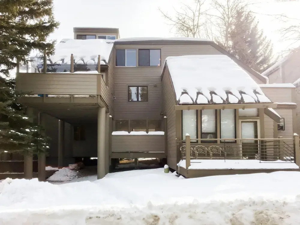 Mountain-view W/ Hot Tub, Across From Lift 2 Bedroom Condo