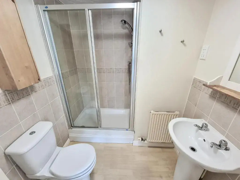 City House in Nice Area - Smart Tv's, 900mb Wifi