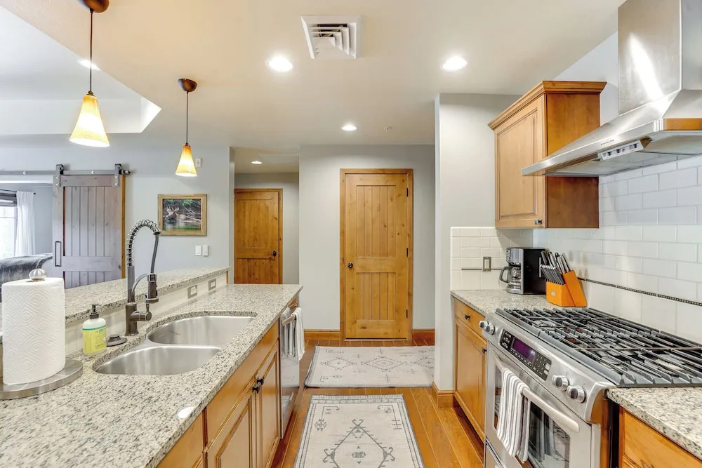 Half-mi to Payette Lake: Dtwn Mccall Condo!