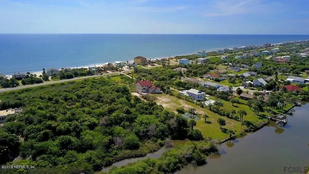 Castle by the Sea, 7 Bedroom, Ocean View, Putting Green, Tiki Bar, Sleeps 17