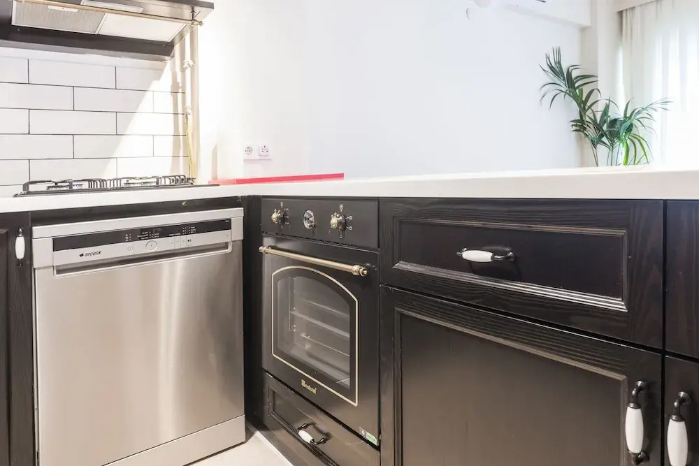 Spotless Flat in Central