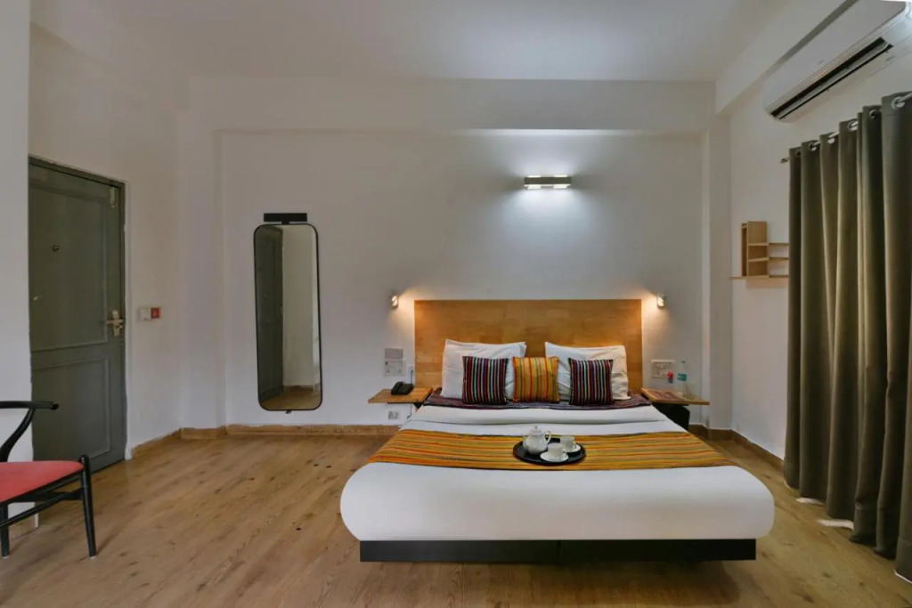 Hotel Admire Inn Sector-51 by ASPL