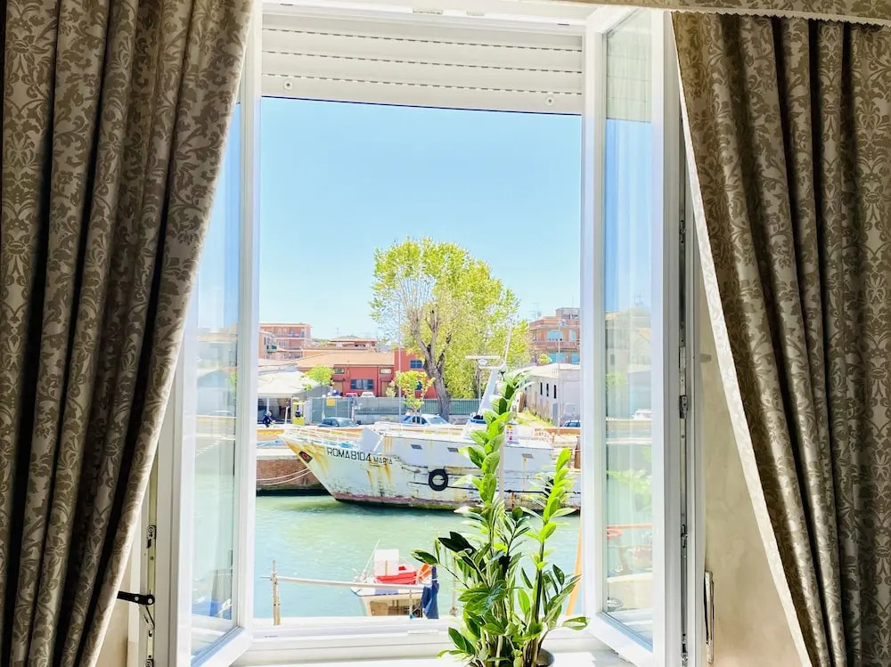 Domus Valadier B&B Guesthouse