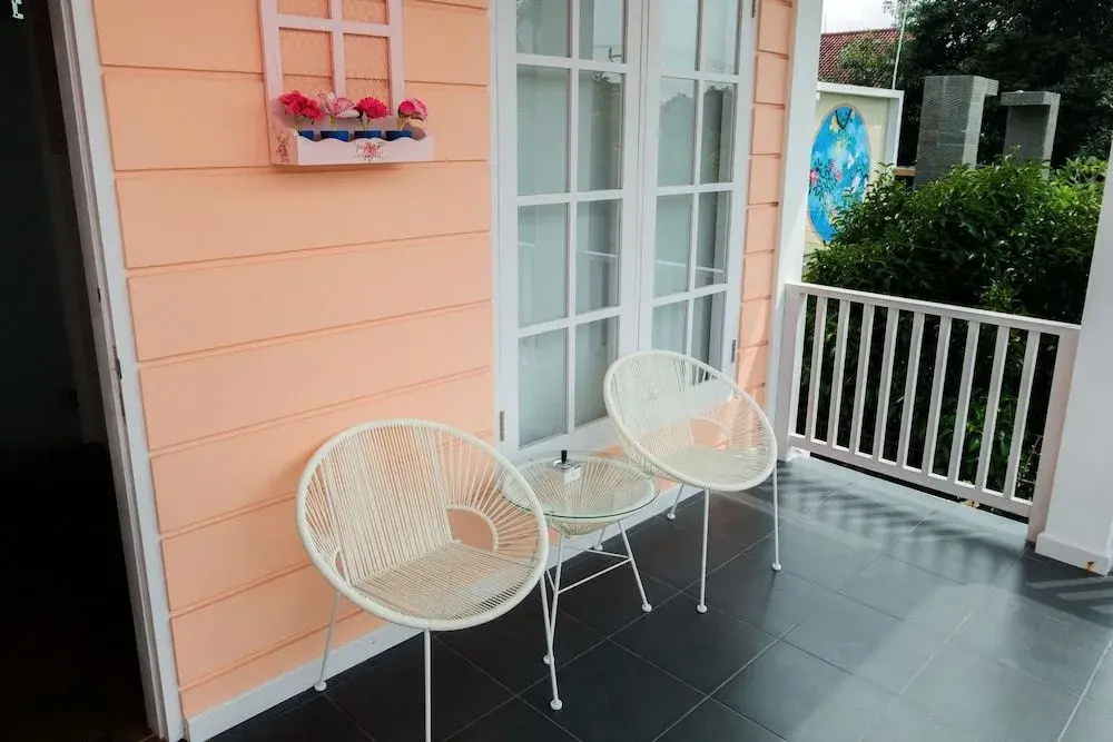 Sweet Peach House