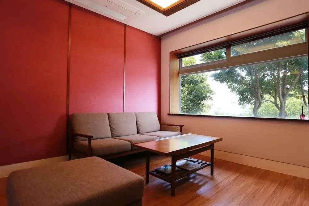 Soofeel House