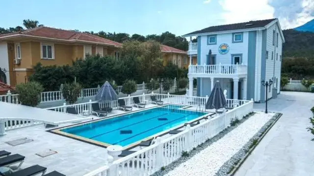Belinda Apartments