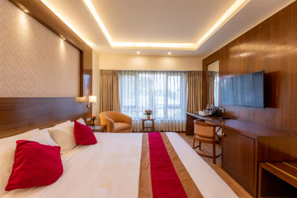The Malla Hotel - Thamel, 2 km to Swayambhunath Temple