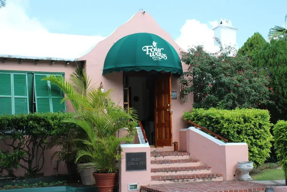 Fourways Inn