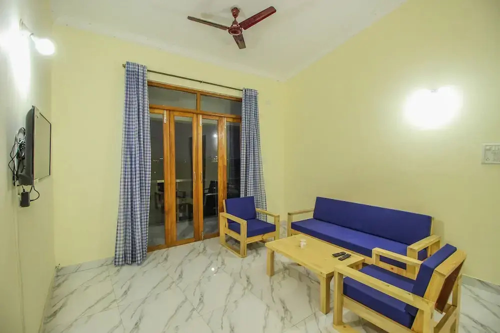 OYO 10296 Home Sunset View 3BHK Dona Paula