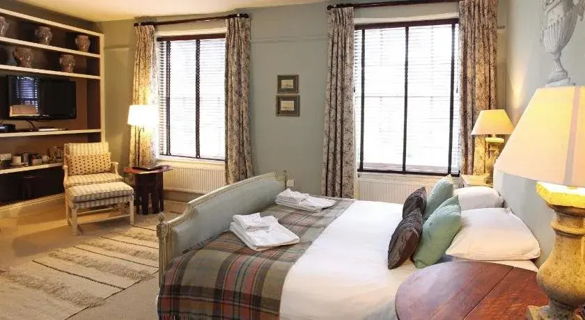 The Crown Hotel