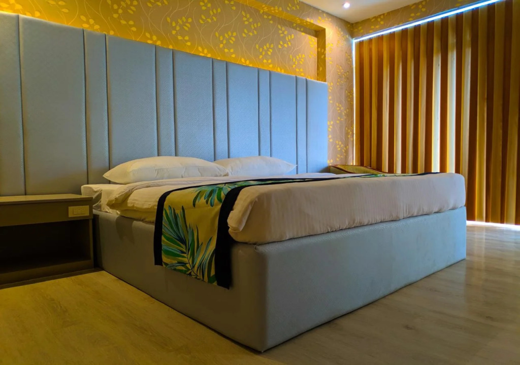 The Hotel Sophia