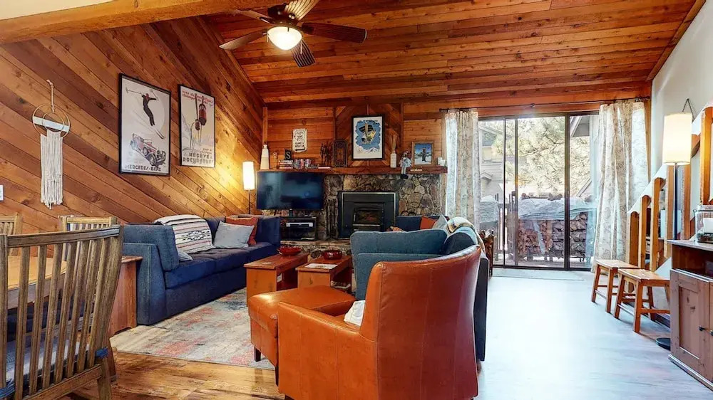 Mammoth Sierra Townhomes #25 3 Bedroom Condo