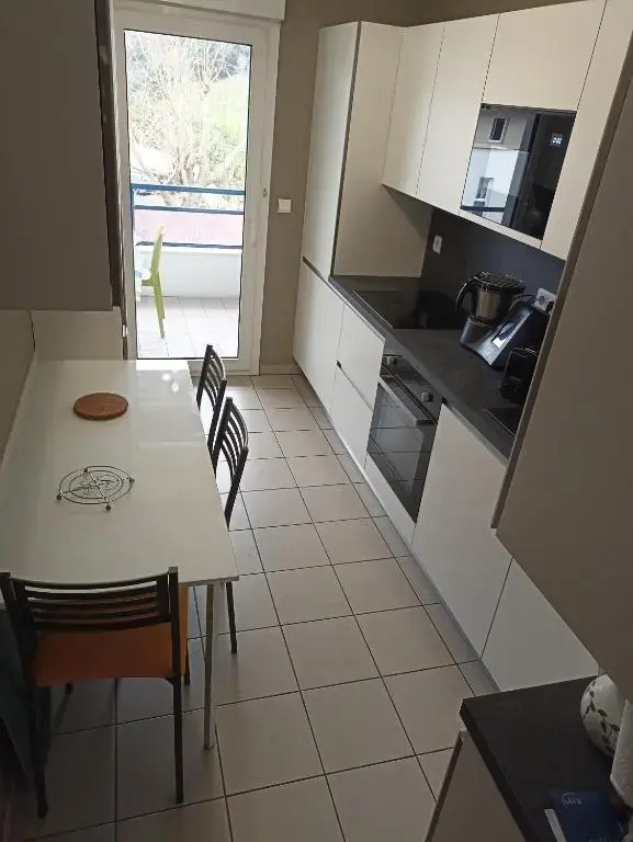 Bayonne appartement 63m2 avec terrase parking wifi