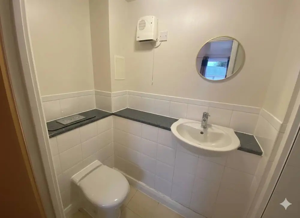 Stylish 2 - Bed Manning Gardens
