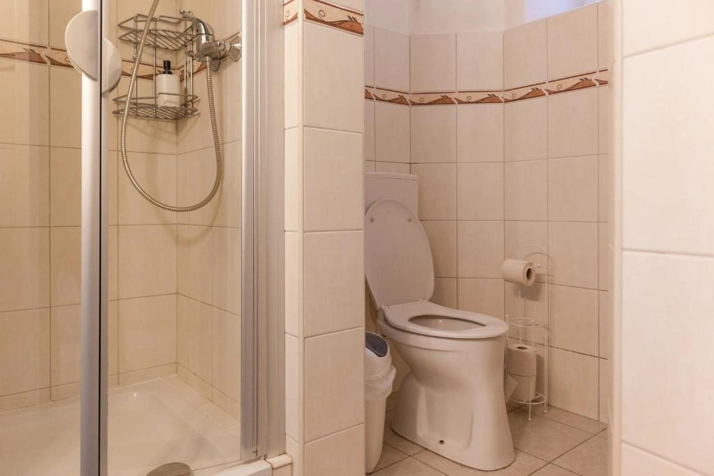 Spacious 2BR Shared Apt, Ideal for Long Stays in Vienna