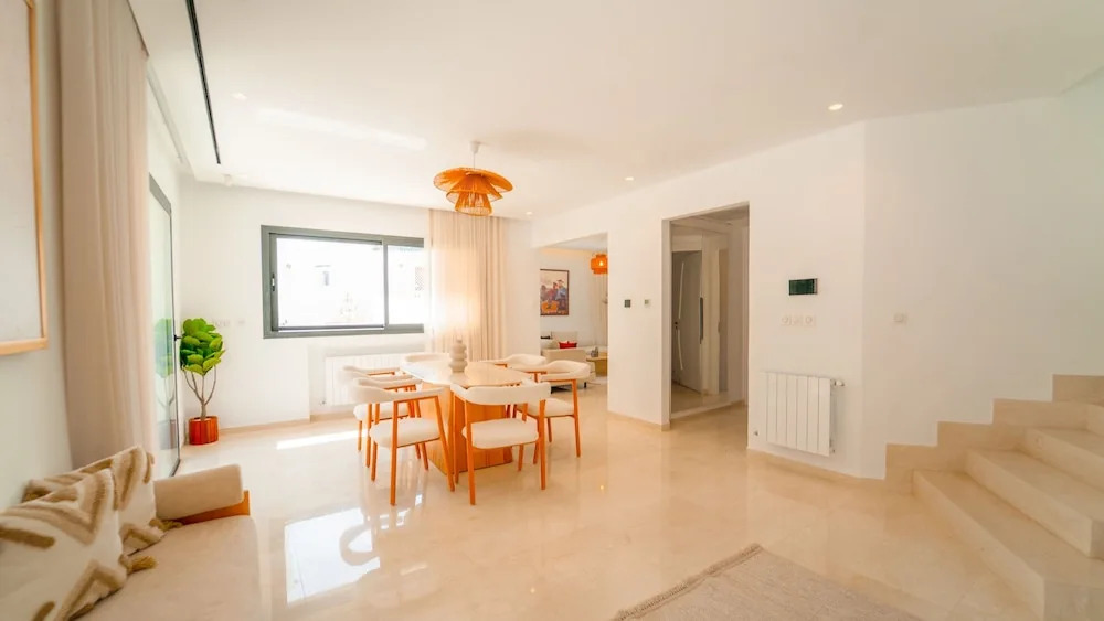 Villa Malaga Luxury for 10 in Central Marsa