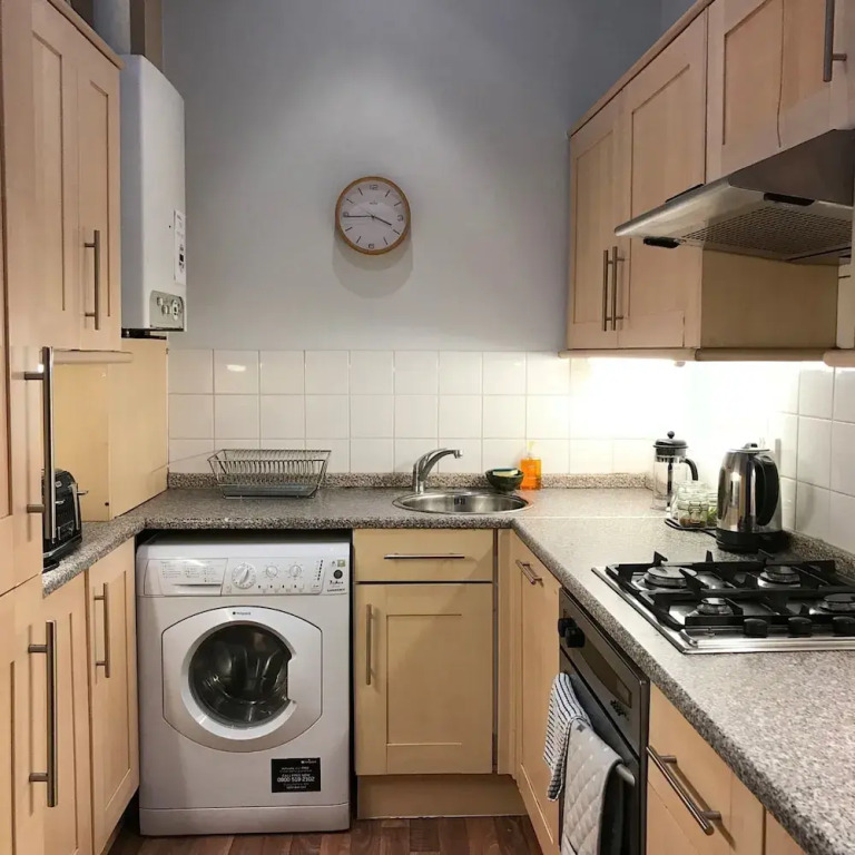 Georgian 3 Bedroom New Town Flat